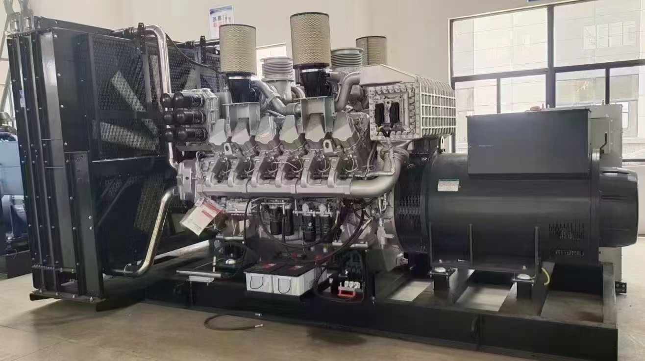 东宝800KW柴油发电机组可以带动多少kw的设备？